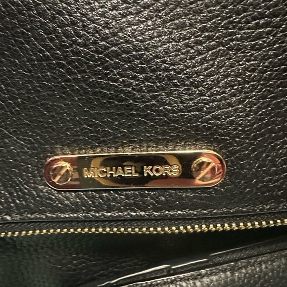 Michael Kors Crosby & wallet set. Black pebble leather Both excellent condition - Picture 2 of 7